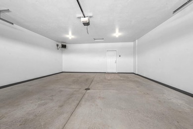 Gorgeous new-build 2BR/2BA zero-entry ranch condominium near - photo 29