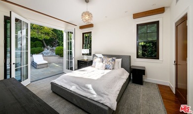 Perched in the premier Palisades Riviera enclave, this - photo 39