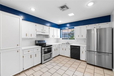 Discover your new home at 1620 Memorial Pkwy in Portland, TX - photo 9