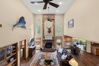Welcome to your waterfront retreat on world-renowned Lake Fork - photo 5