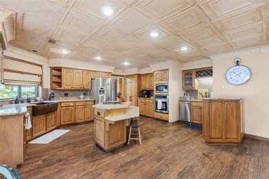 Welcome to your waterfront retreat on world-renowned Lake Fork - photo 9
