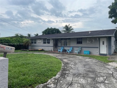 Lake Home For Sale in Miami Gardens, Florida