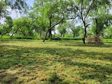 Spacious property with endless potential just minutes from Delta - photo 4