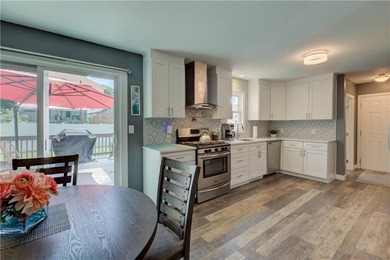 Warren Gem! Move right into this beautifully updated home - photo 11