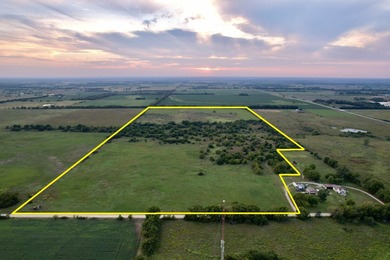 (private lake, pond, creek) Acreage For Sale in Chanute Kansas