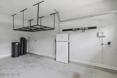 Welcome home! Water views, flexible living space, and - photo 33