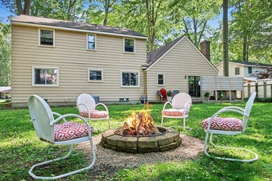 Beautiful Turn Key Home w/ Access to Lake Macatawa! Welcome to - photo 35
