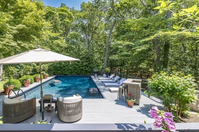 No details were spared in this impeccably styled modern beach - photo 3