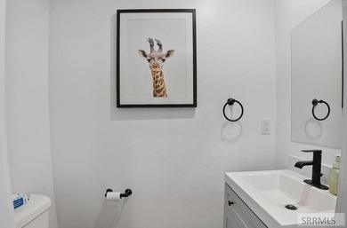 Welcome to 85 E Legacy Drive! Built in 2022, this immaculate - photo 14