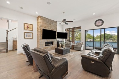 Life is better on Lake LBJ! This stylish custom-built lake house - photo 19