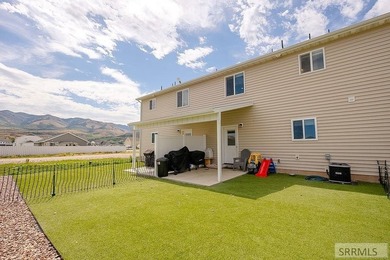 Welcome to 85 E Legacy Drive! Built in 2022, this immaculate - photo 30