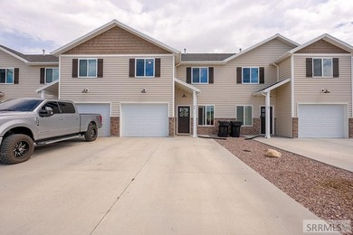 Welcome to 85 E Legacy Drive! Built in 2022, this immaculate - photo 36