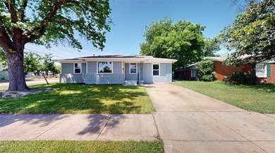 (private lake, pond, creek) Home For Sale in Fort Worth Texas