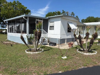 Lake Dell Home For Sale in Dundee Florida