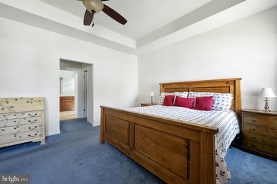 SMART LIVING WITH ROOM TO GROW: Featuring energy saving solar - photo 17