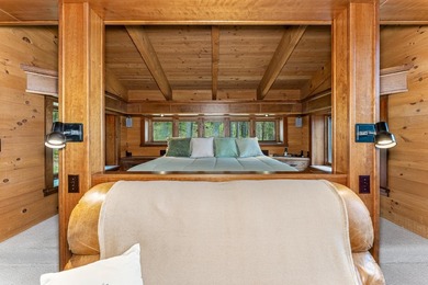 This luxury 4BR/3BA custom estate near Land O'Lakes sits on 14 - photo 19