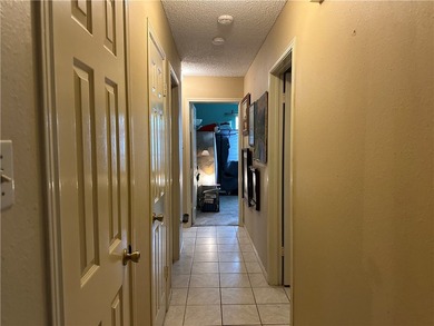 This 3 bedroom 2 bathroom home offers over 1900 square feet of - photo 10
