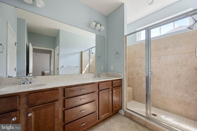 SMART LIVING WITH ROOM TO GROW: Featuring energy saving solar - photo 20