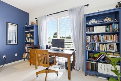 Beautifully updated newer-construction townhome in the - photo 23