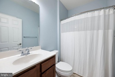 SMART LIVING WITH ROOM TO GROW: Featuring energy saving solar - photo 23
