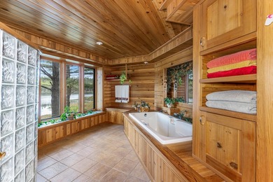 This luxury 4BR/3BA custom estate near Land O'Lakes sits on 14 - photo 24