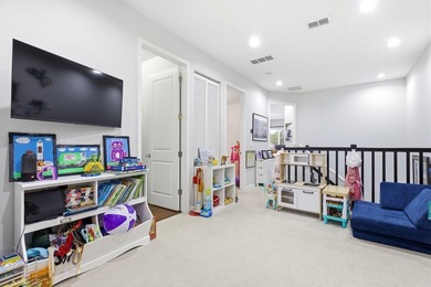 Beautifully updated newer-construction townhome in the - photo 26