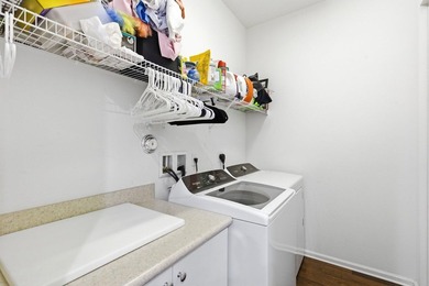 Beautifully updated newer-construction townhome in the - photo 30