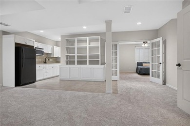 Welcome to Lake Pointe Villas in beautiful Lawrence, Kansas - photo 33