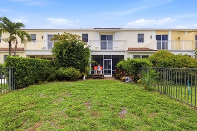 Beautifully updated newer-construction townhome in the - photo 33