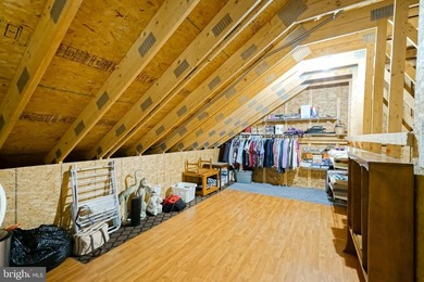 SMART LIVING WITH ROOM TO GROW: Featuring energy saving solar - photo 33