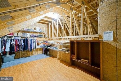 SMART LIVING WITH ROOM TO GROW: Featuring energy saving solar - photo 34