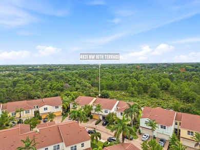 Beautifully updated newer-construction townhome in the - photo 42