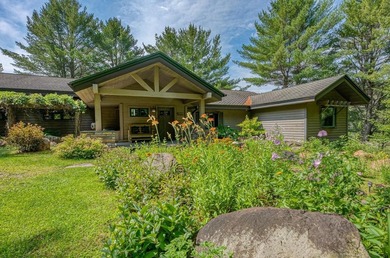 This luxury 4BR/3BA custom estate near Land O'Lakes sits on 14 - photo 47