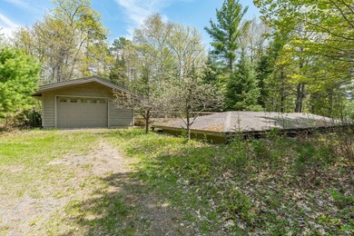 This luxury 4BR/3BA custom estate near Land O'Lakes sits on 14 - photo 59