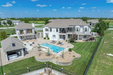 Luxury living with every detail in place! This stunning - photo 2