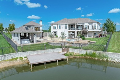 Luxury living with every detail in place! This stunning - photo 4