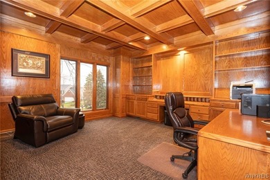 Nestled on a quiet cul-de-sac, an exceptional custom-built home - photo 11