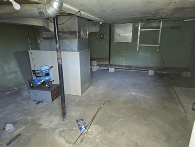 Opportunity awaits with this 3-bedroom, 1-bath ranch-style home - photo 11