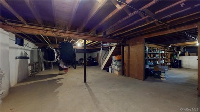 This beautiful ranch is set on .33 of an acre - photo 21