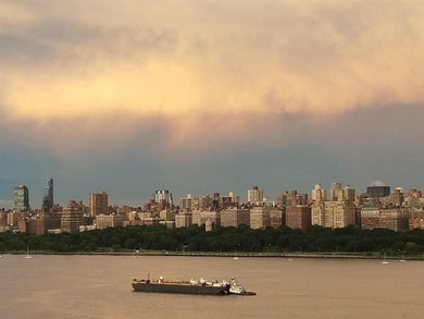 MOST DESIREABLE RENOVATED RIVERFRONT ONE BEDROOM WITH GORGEOUS - photo 29
