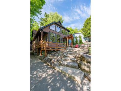 ''Hummingbird Lodge'' is offered for sale sold fully furnished - photo 33