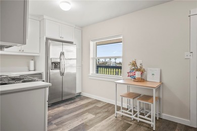Discover this beautifully updated 1-bedroom, 1-bath condo in Sea - photo 4