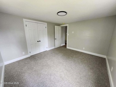 Welcome Home!! This move-in ready 4-bedroom, 2-bath home - photo 10