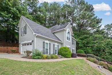 Welcome home to this stunning, move-in-ready 4-bedroom beauty - photo 5