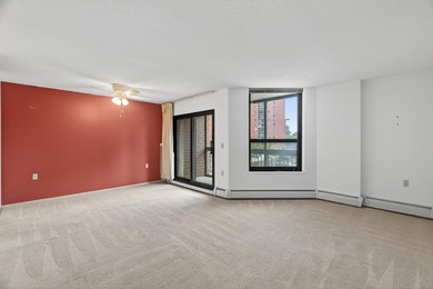 Clean, move-in ready, third floor 2-Bedroom condo in a thriving - photo 6