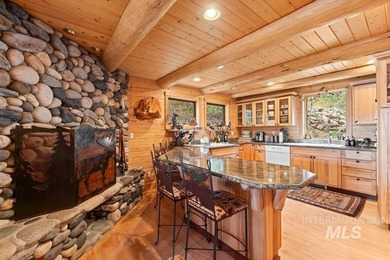 Fractional Lakefront 5-bed, 5 bath home with two additional bed - photo 14