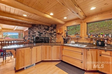 Fractional Lakefront 5-bed, 5 bath home with two additional bed - photo 16