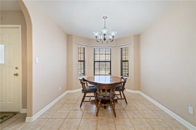 Welcome to McKinzie Townhomes #10, a beautifully maintained - photo 9