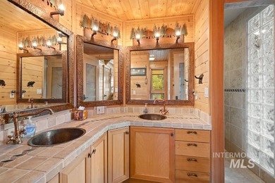 Fractional Lakefront 5-bed, 5 bath home with two additional bed - photo 31