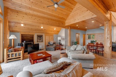 Fractional Lakefront 5-bed, 5 bath home with two additional bed - photo 37